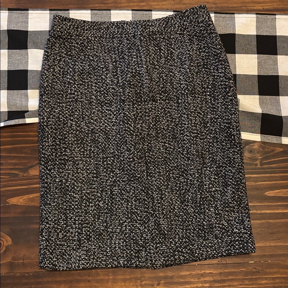 Atelier Luxe Boutique Straight Skirt Black & White 4
